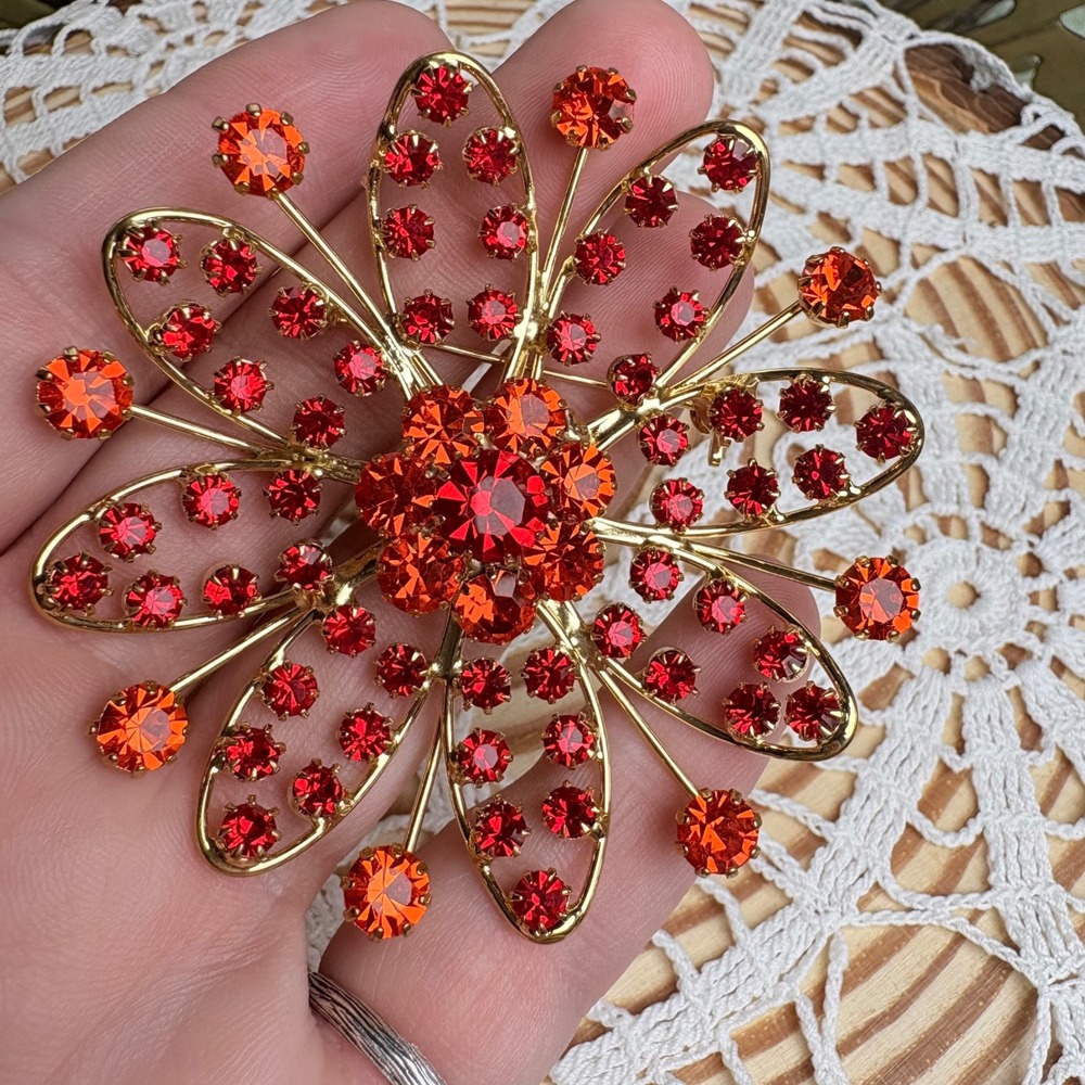 Large Red Orange Flower Brooch Pin Retro Aesthetic Gold Tone Rhinestone